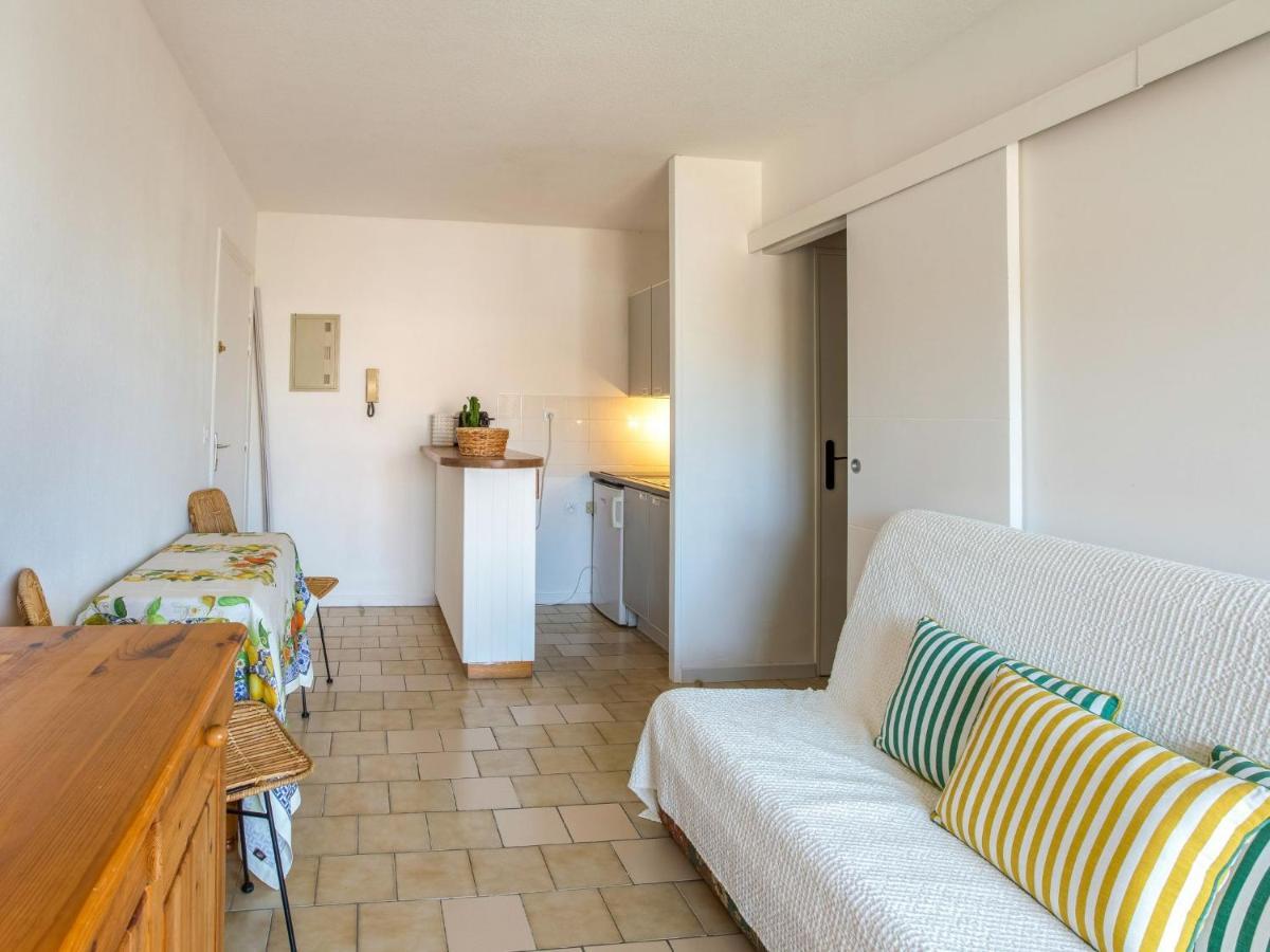 Apartment Saint James-13 By Interhome Le Lavandou Exterior photo