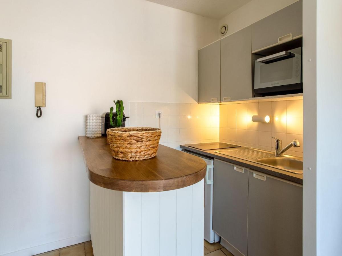 Apartment Saint James-13 By Interhome Le Lavandou Exterior photo